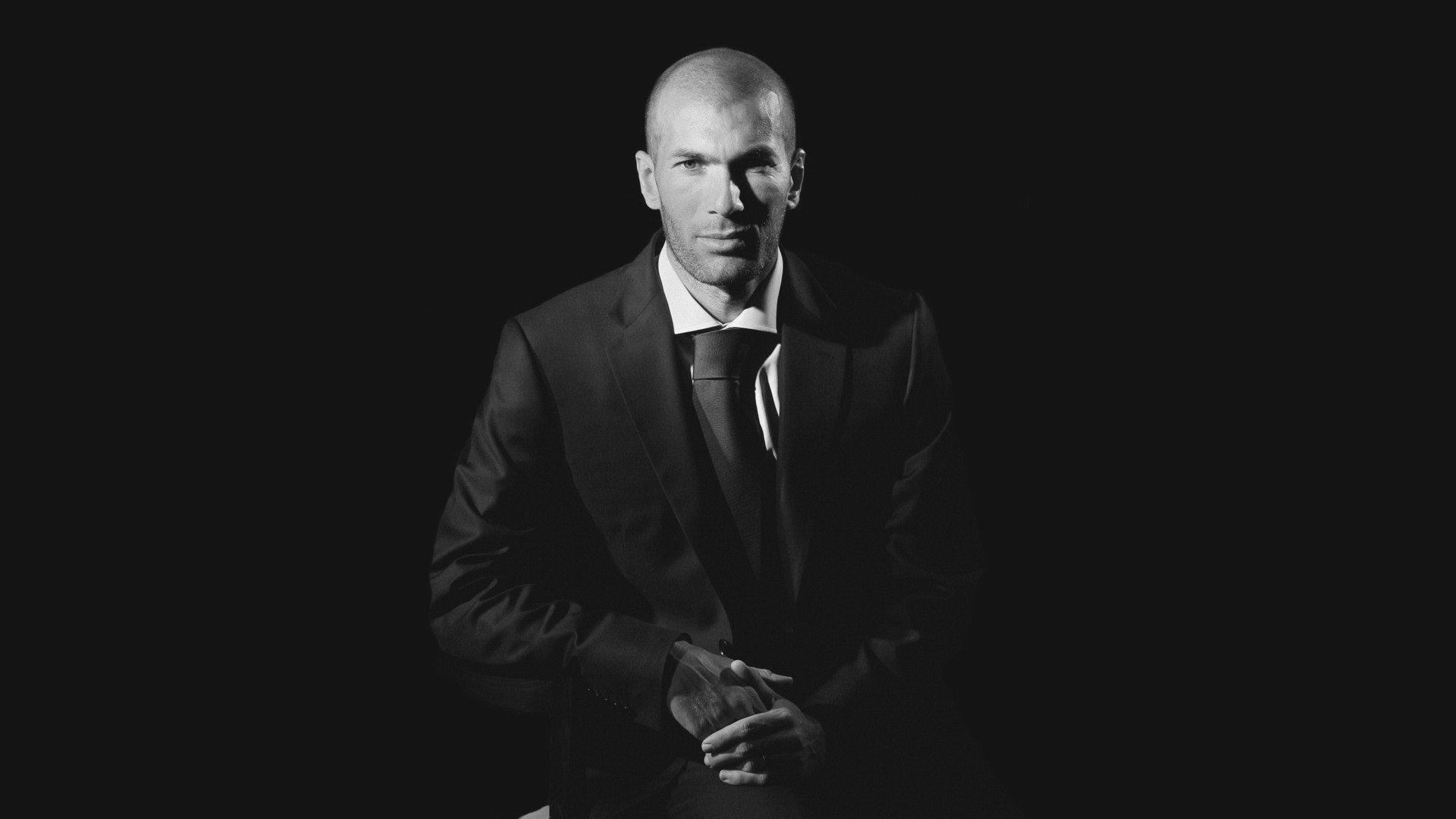 足坛奇观,比利亚雷亚尔为意甲变阵,阿贾克斯破纪录,皇马却备战NBA?